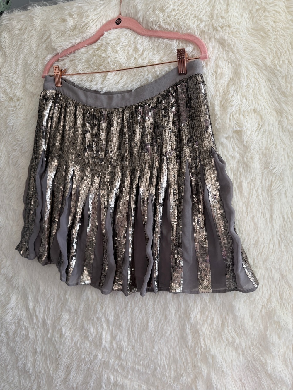 Banana Republic Womens Pleated Sequin Mini Skirt 8 Grey Lined Party Metallic - Picture 3 of 8